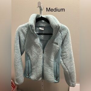 Columbia women’s medium icy blue super  soft fleece jacket excellent condition l